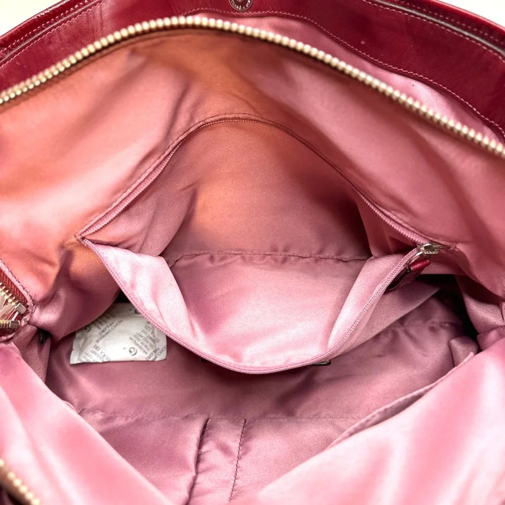 ✅ Sold ✅ Y2K Coach Chelsea Jayden Burgundy Patent Leather Tote Handbag Satchel - Picture 11 of 16